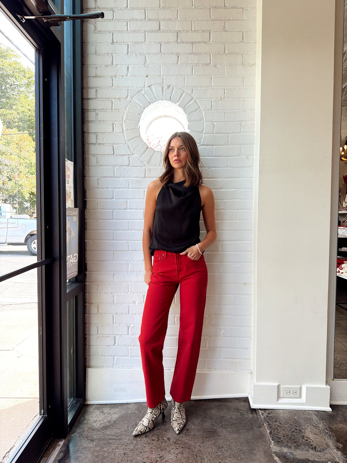 LEXI MID RISE BOWED STRAIGHT- SAVVY RED