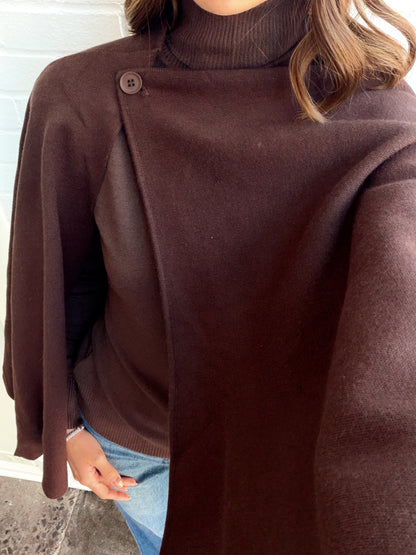 KNIT CAPE